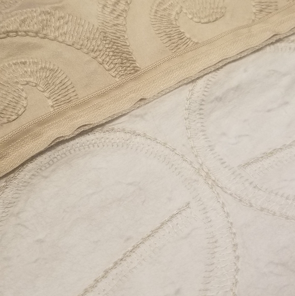 FRETTE Lux embroidered Euro pillow sham champagne tan - Picture 9 of 11